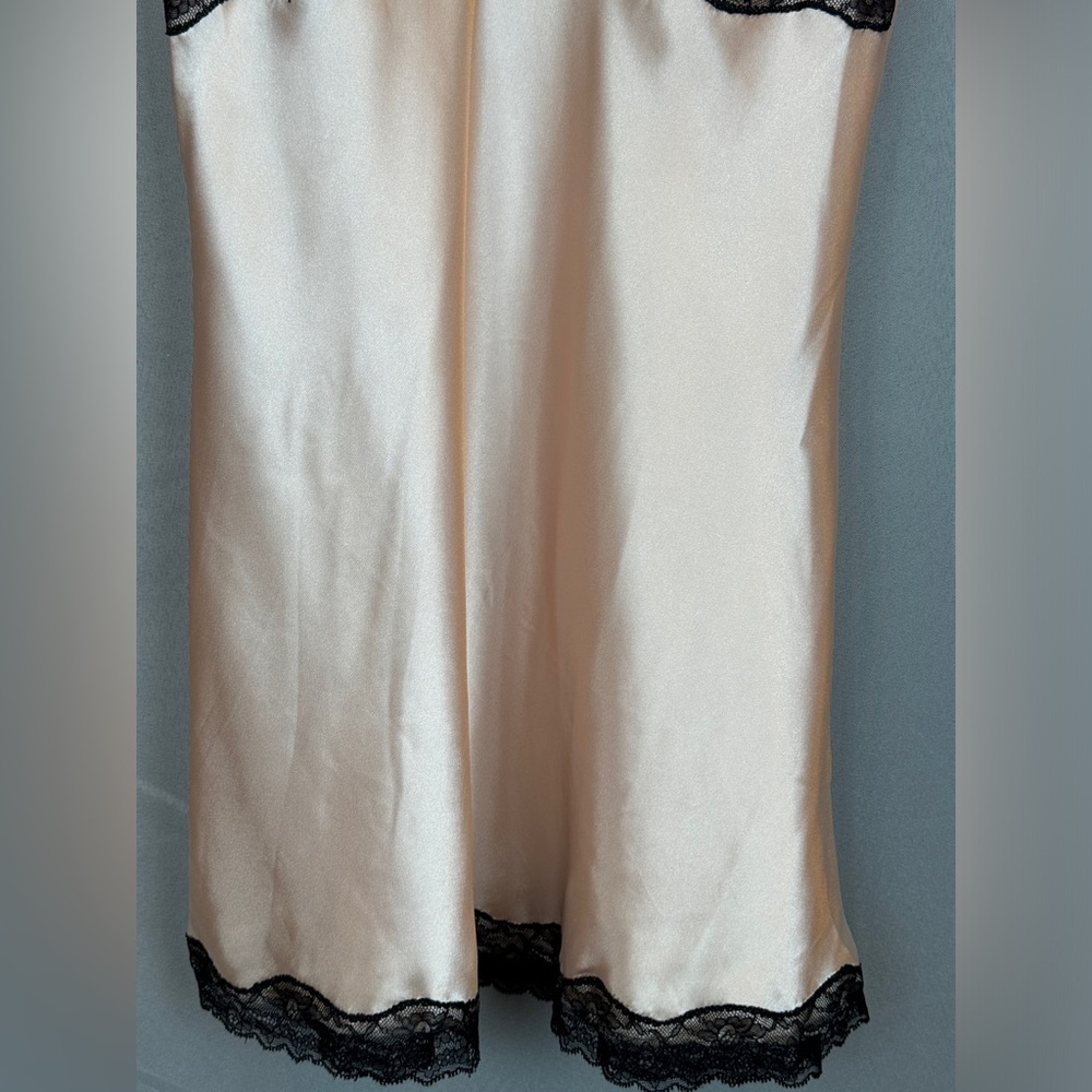 Jones New York Intimates Pink & Black Lace Slip- Sz Large - Picture 3 of 8